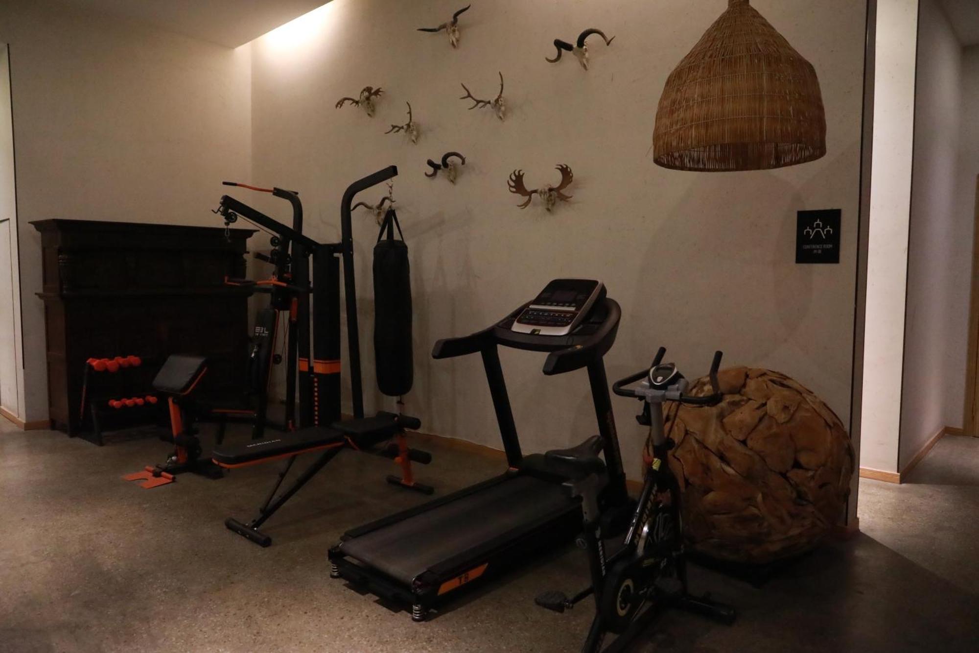 Manli Hotel Shanghai Pudong Airport - Pet Friendly Bagian luar foto