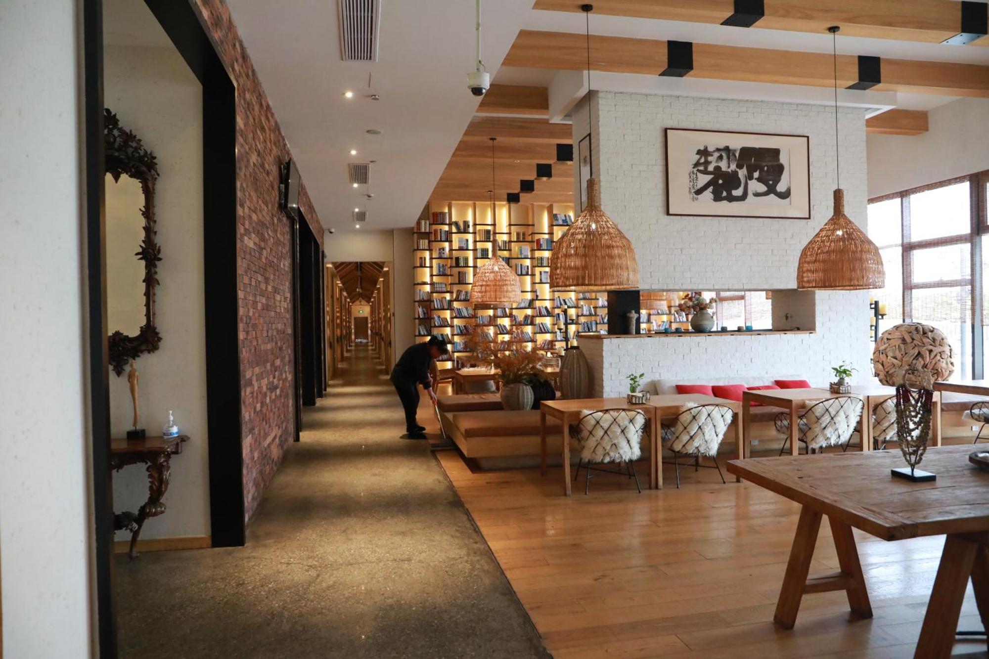 Manli Hotel Shanghai Pudong Airport - Pet Friendly Bagian luar foto