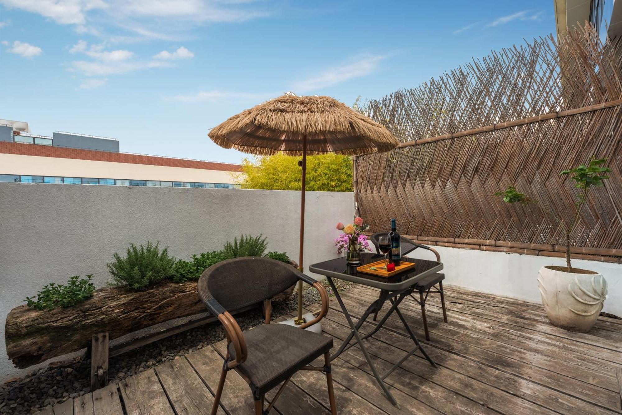 Manli Hotel Shanghai Pudong Airport - Pet Friendly Bagian luar foto