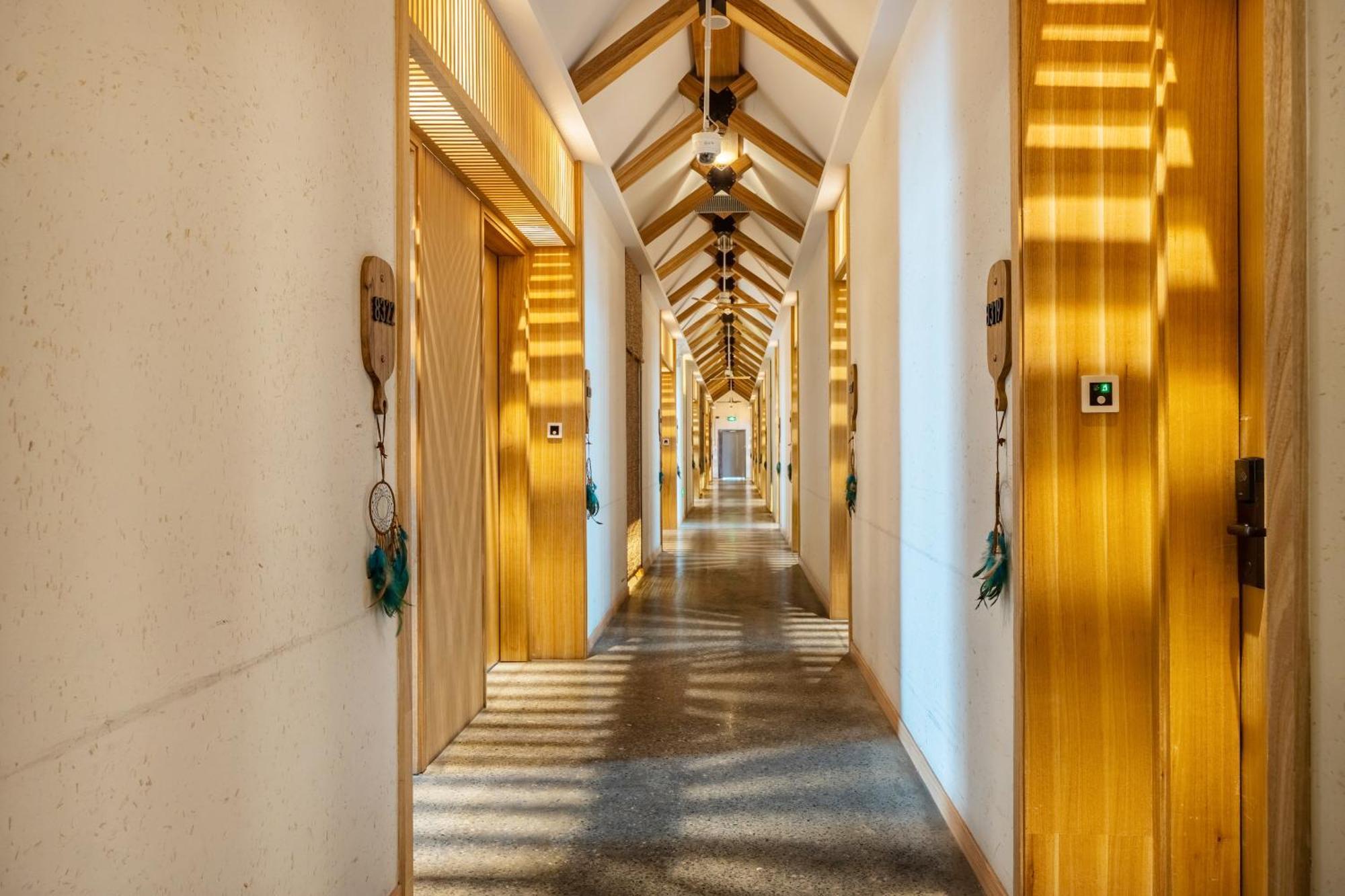 Manli Hotel Shanghai Pudong Airport - Pet Friendly Bagian luar foto